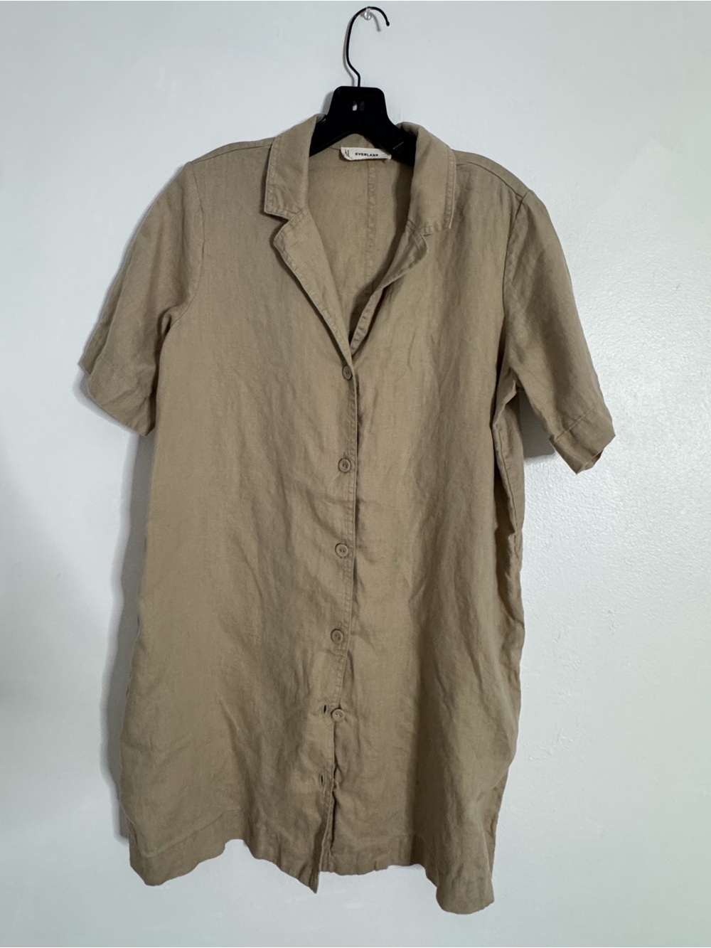 Everlane Taupe Short-Sleeve Linen Button-Down Shirt